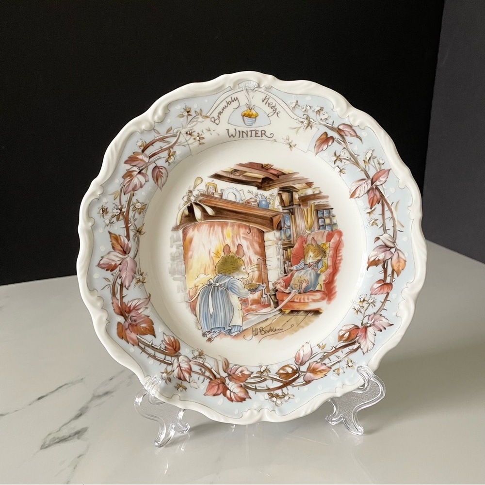 Brambly Hedge "Winter" Plate by Royal Doulton
